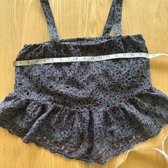 American Eagle Floral Cropped Tank Top - Picture 4 of 6